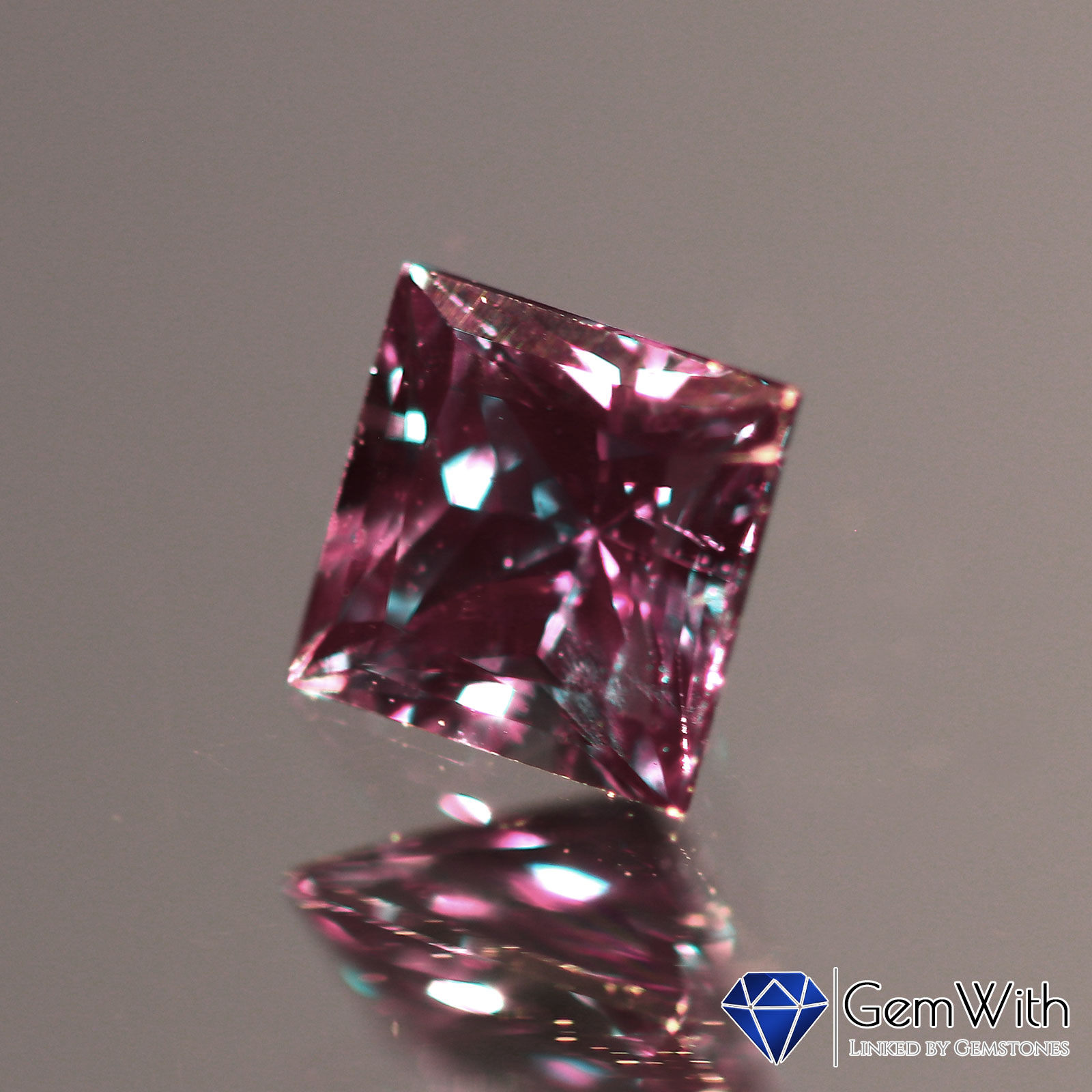 ブラジル産アレキサンドライト0.19CT | アレキサンドライト | GemWith
