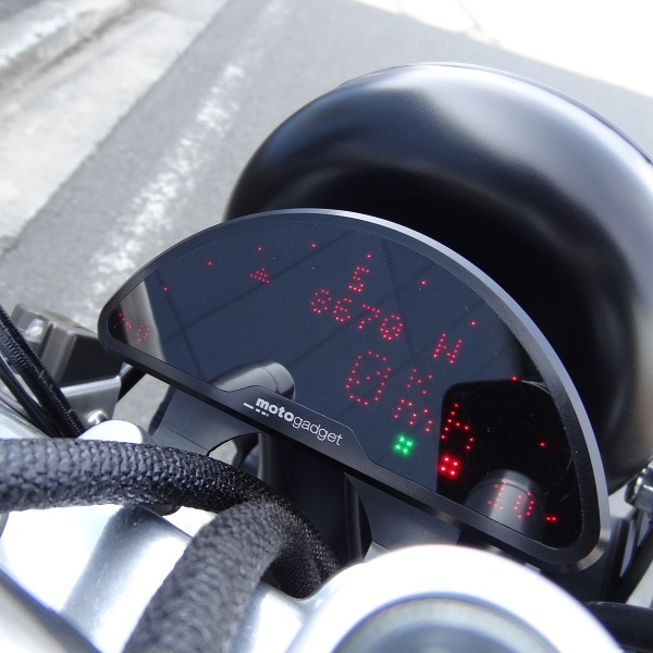 モトガジェット製　デジタルメーター デジタルメーター motogadget