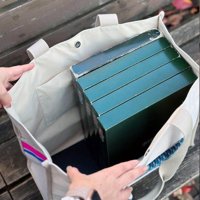 �����ĤǤ����������Ŵ8000�ϥȡ��ȥХå� RH-C12 ��