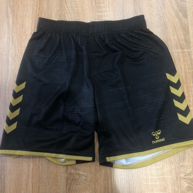 【hummel】オーダープラクティスパンツ　ヒート限定カラー(ブラック×ゴールド)