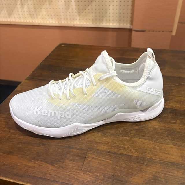 【Kempa】ウィングライト2.0特価！