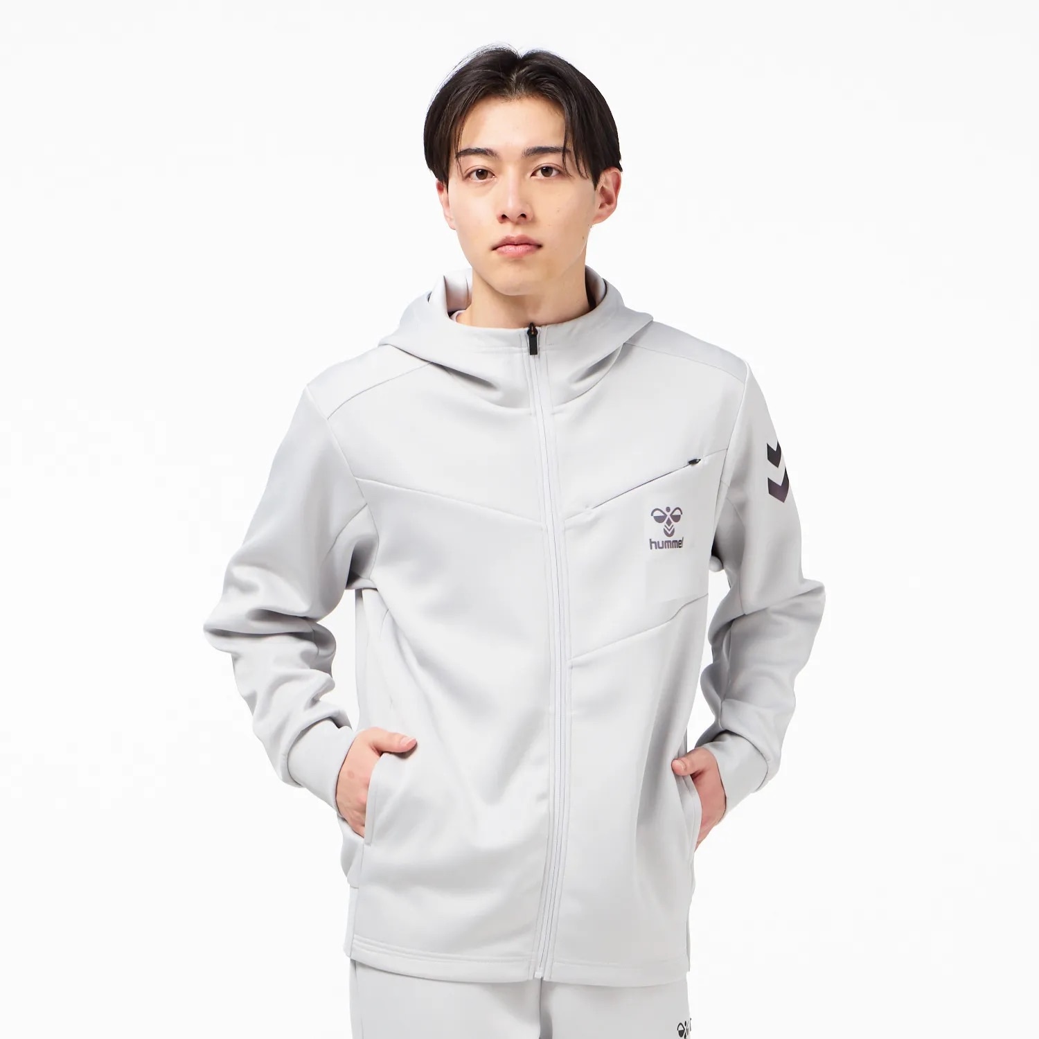 【hummel】ダンボールスウェットフーディー