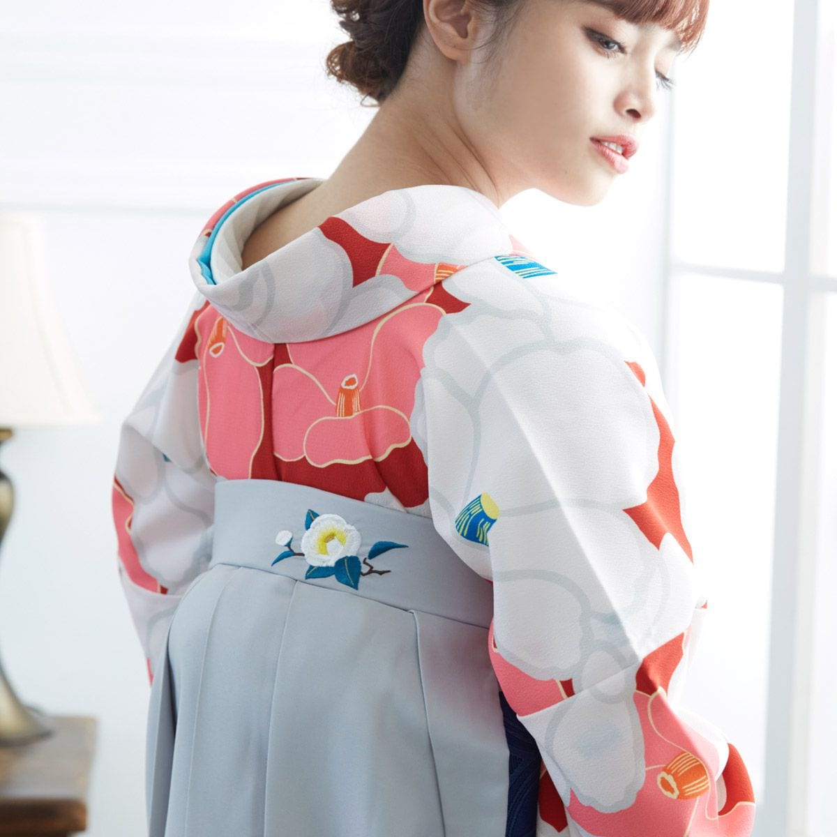  アイスグレー×後ろ椿刺繍 レンタル 袴単品 P211-LL