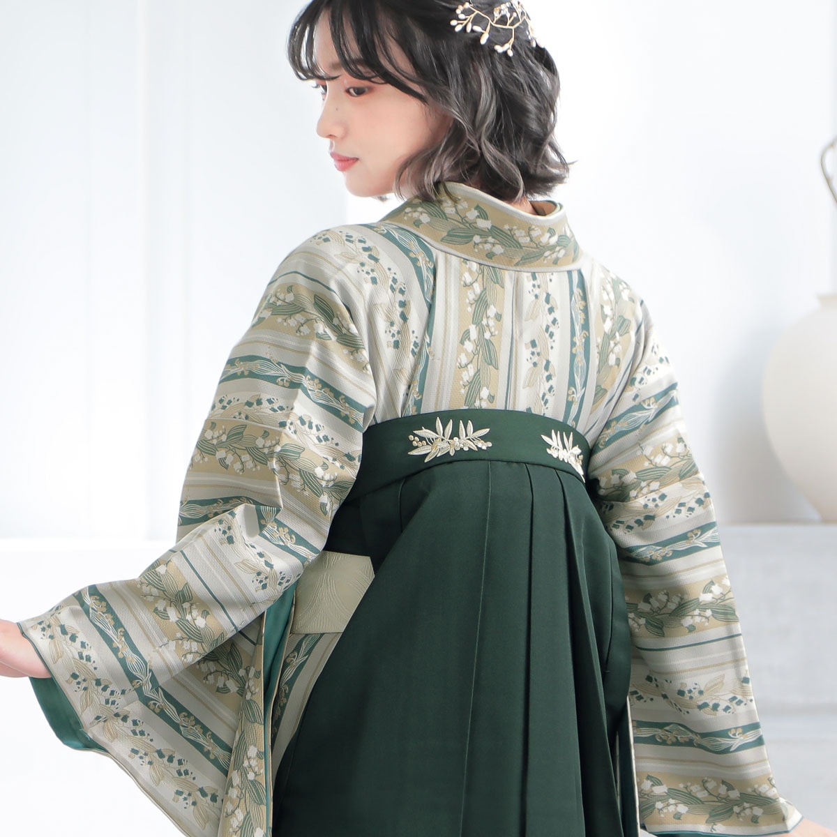  ダークグリーン×後ろ南天刺繍(P247) レンタル 袴単品 P244-L