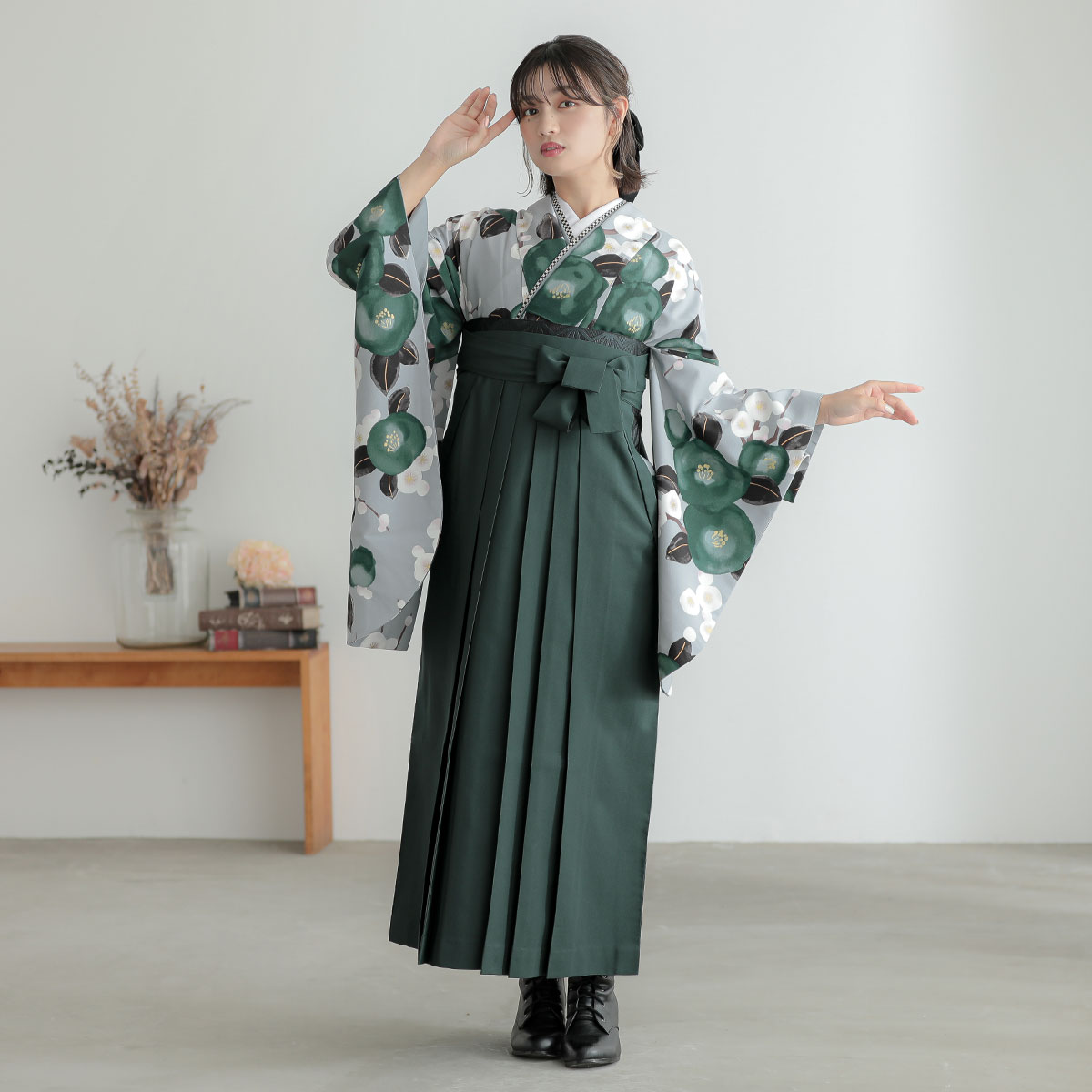  【SALE】 グレー　緑椿に梅 レンタル 大学生袴 G1001