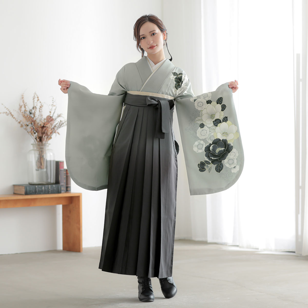  【SALE】 グレー　椿に梅 レンタル 大学生袴 G989