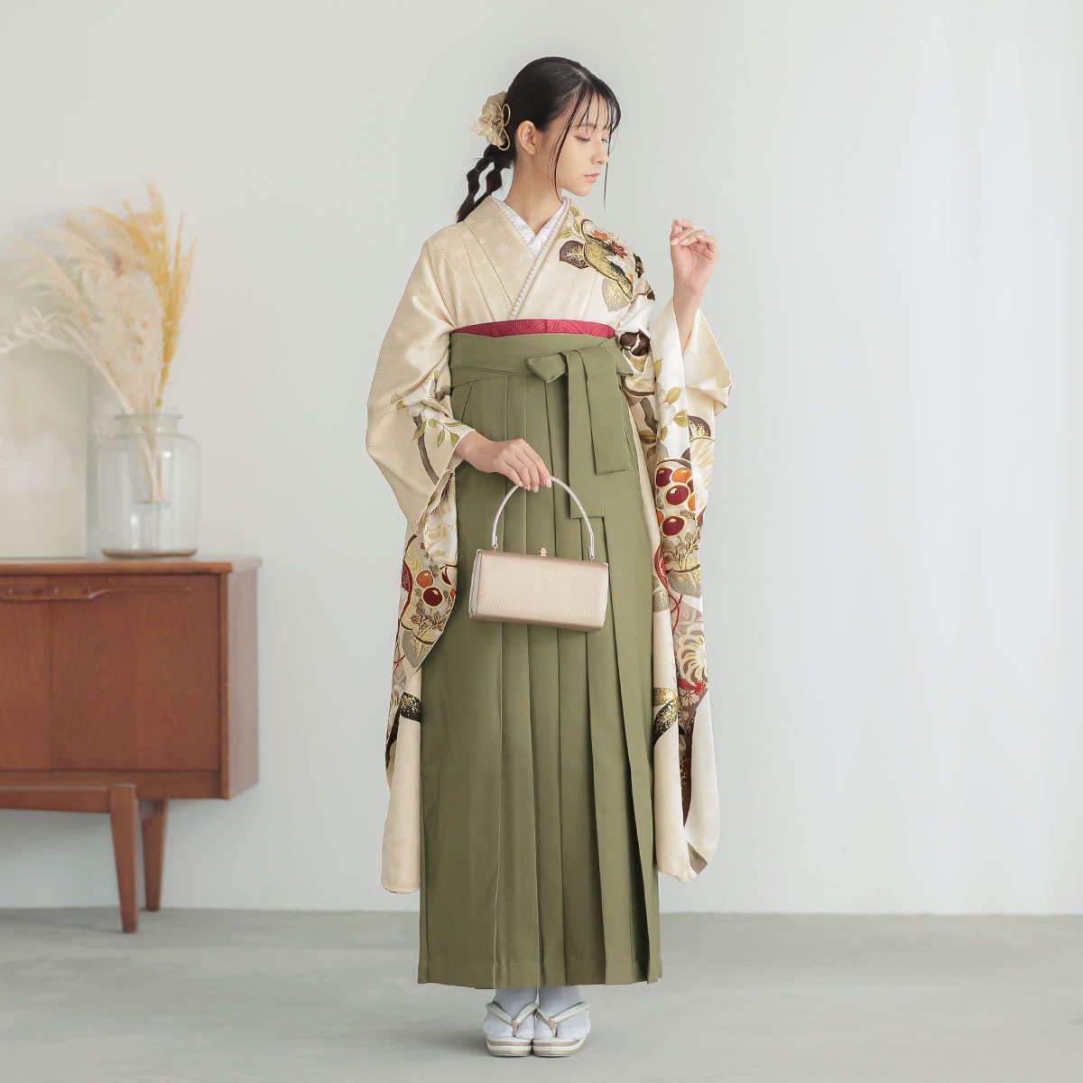 東京レトロ 【SALE】 サンドベージュ　花丸文に桜 レンタル 振袖袴 R2203