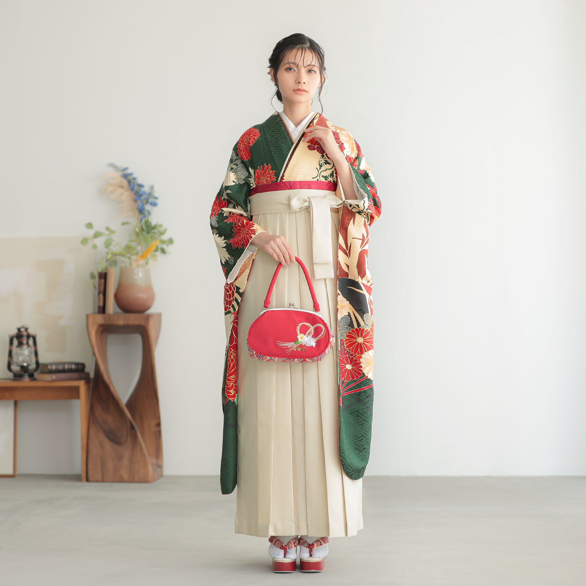 caran coron 緑×クリーム 菊に扇面椿 レンタル 振袖袴 R2183