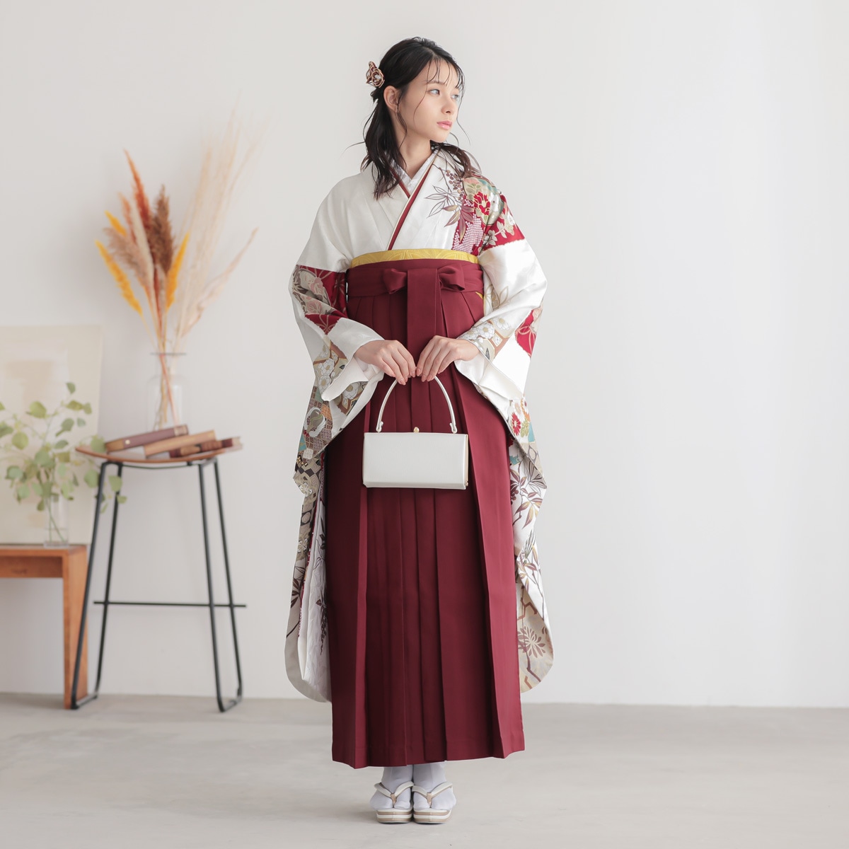 Coffret 白　扇面市松模様 レンタル 振袖袴 R2178