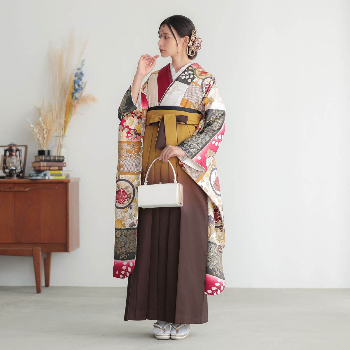 PRIME 【SALE】 紅　段違いに花丸文 レンタル 振袖袴 R2175