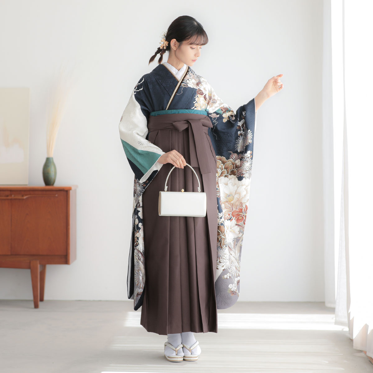  濃紺×白　牡丹にアマリリス レンタル 振袖袴 R2121