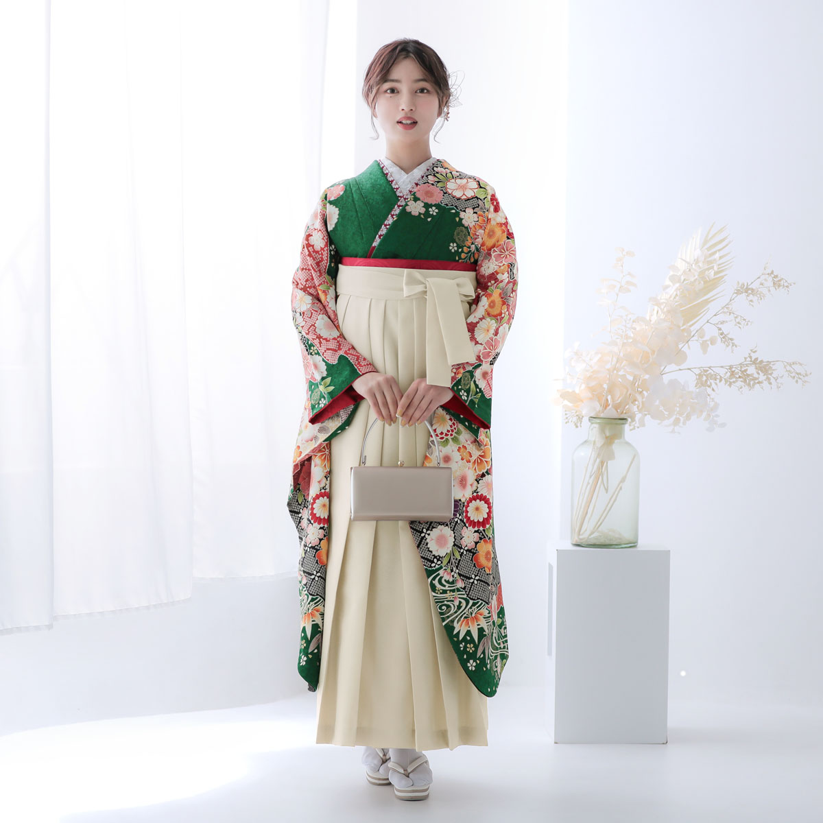  【SALE】 緑　雪輪に流水花 絹  R1815 レンタル 振袖袴 R2096