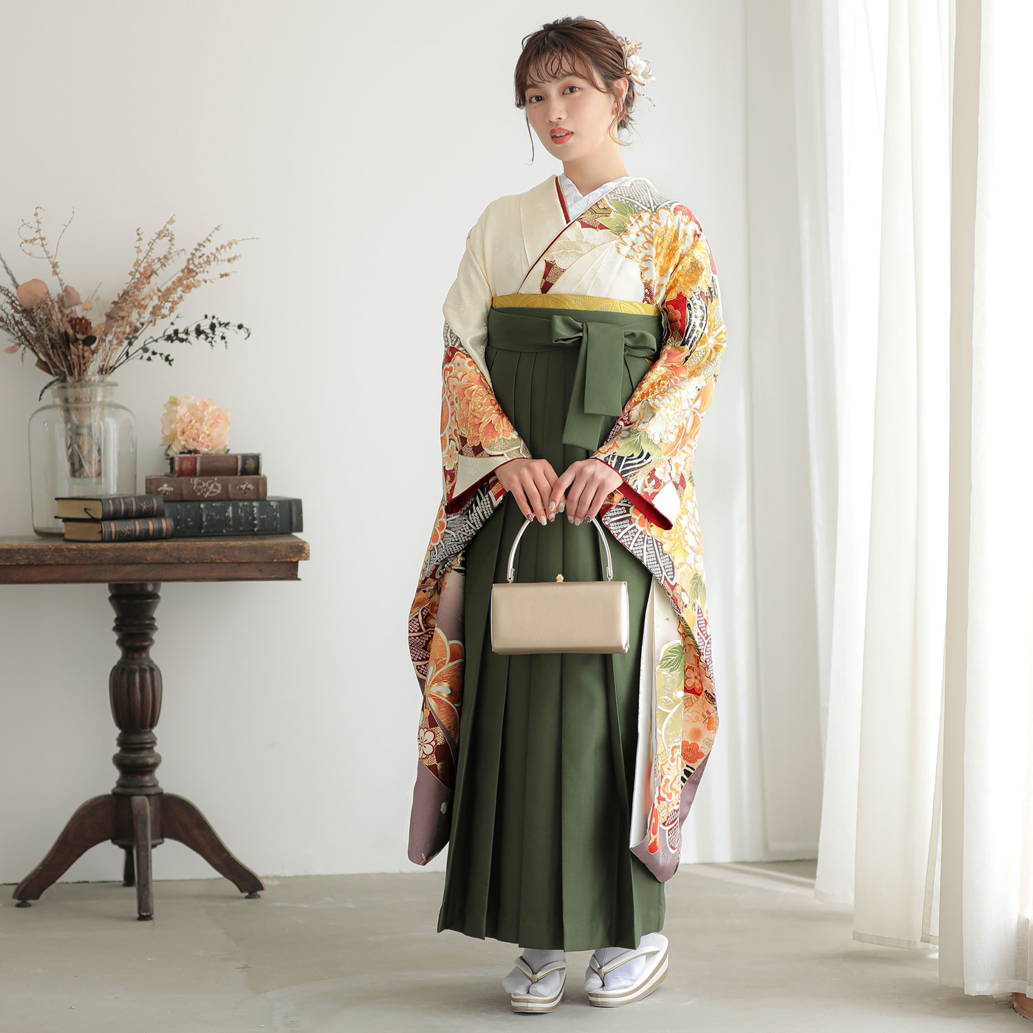  生成色　スワトウ熨斗束に花々 レンタル 振袖袴 R2060