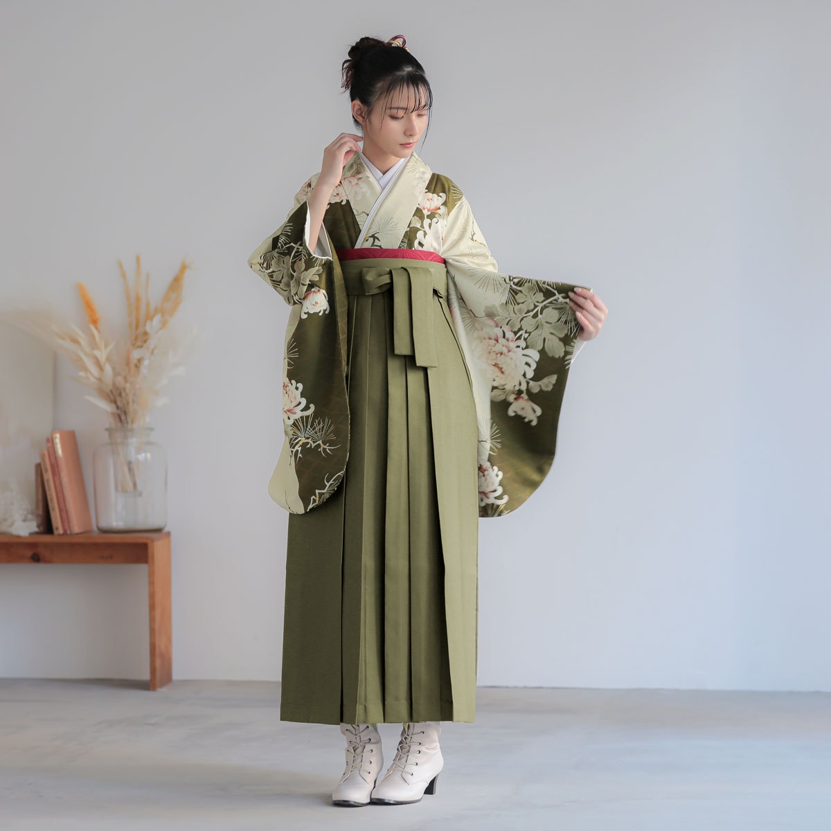 そしてゆめ 薄黄緑×抹茶 菊に松 レンタル 大学生袴 G1015
