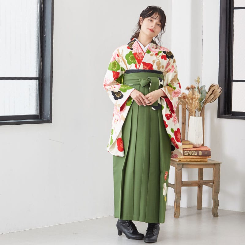 紅一点 【SALE】 クリーム　梅菊文様 レンタル 大学生袴 G902