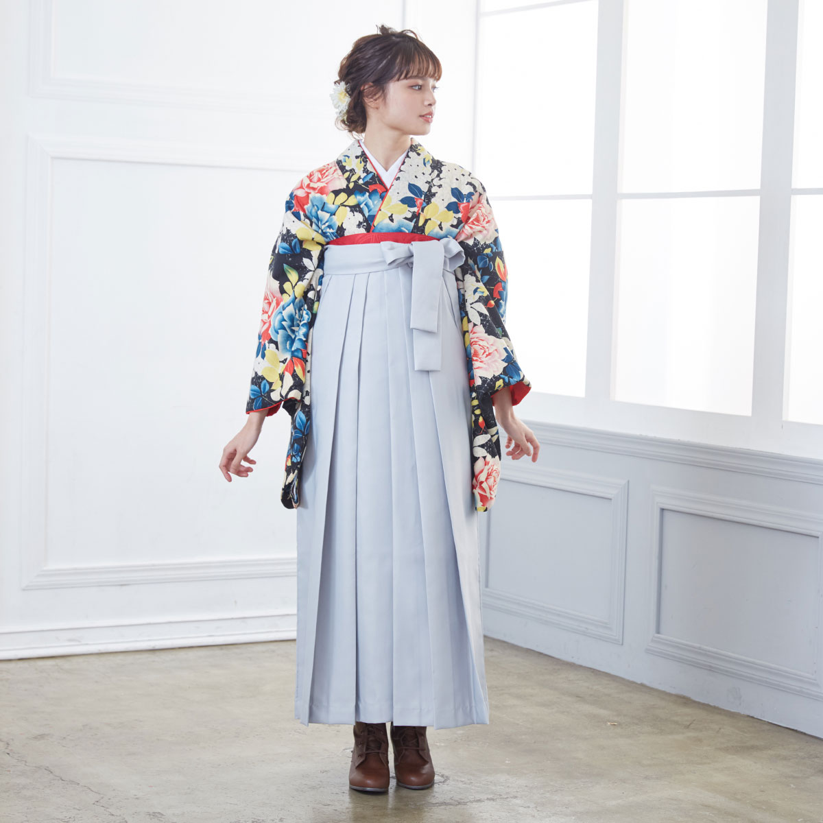 モダンアンテナ 【SALE】 黒　薔薇の花 レンタル 大学生袴 G883