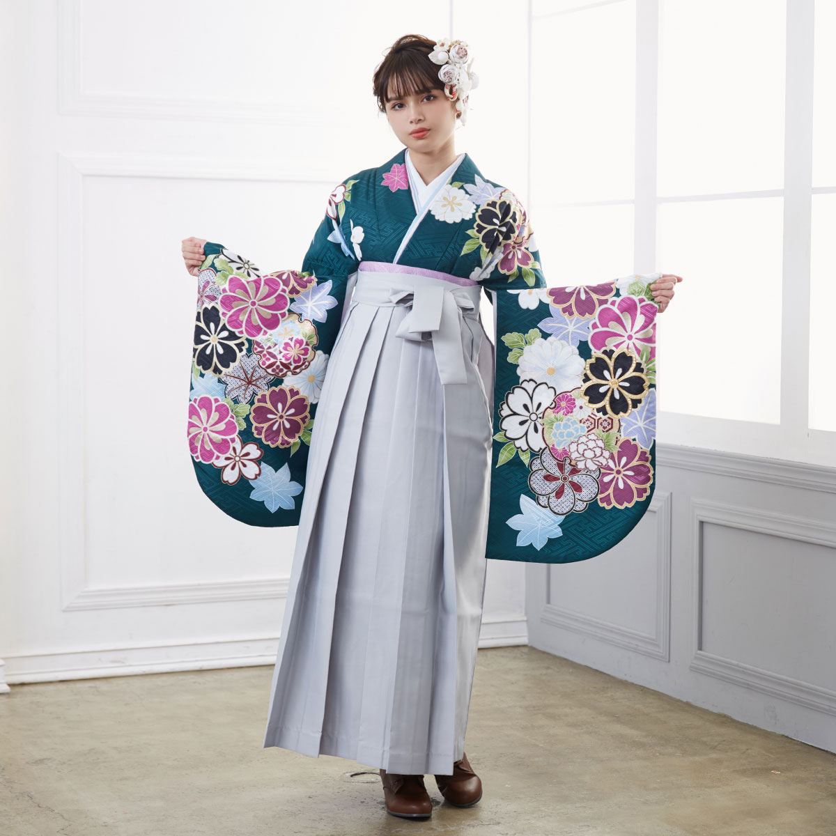  【SALE】 深緑　雪輪に桜菊花 レンタル 大学生袴 G636