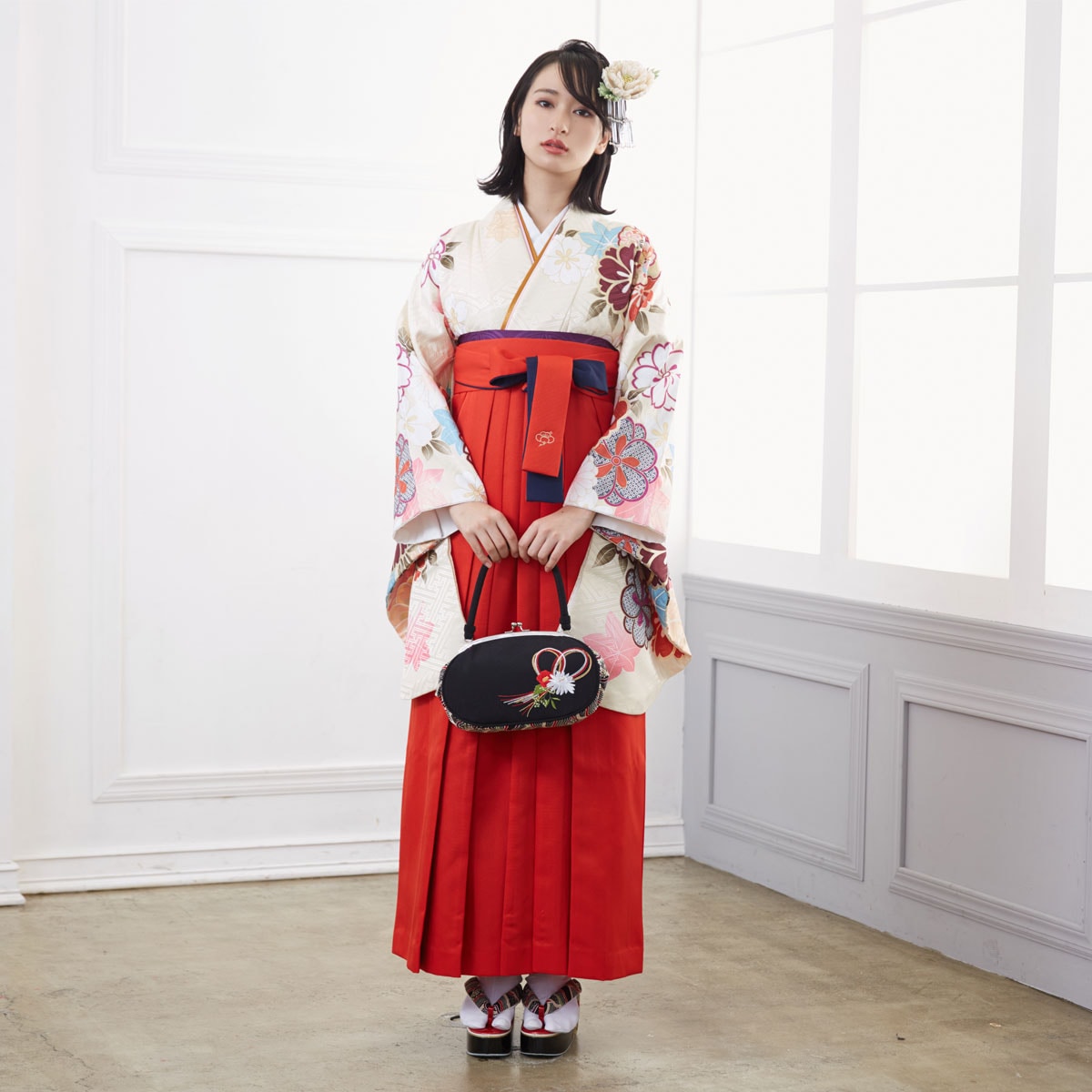  【SALE】 クリーム　雪輪に桜菊花 レンタル 大学生袴 G634