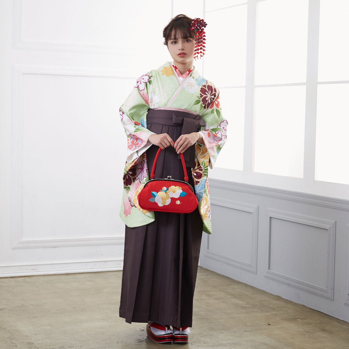  【SALE】 若草色　雪輪に桜菊花 レンタル 大学生袴 G633