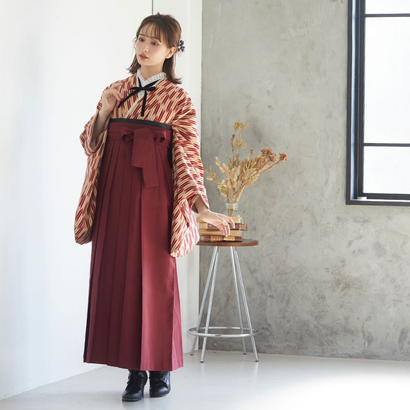  赤×ベージュ　矢絣 レンタル 大学生袴 G617