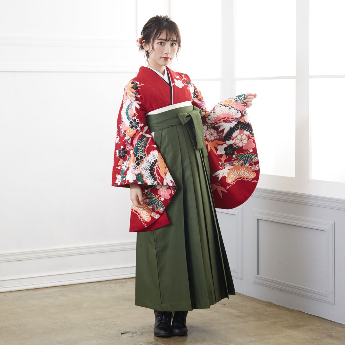  【SALE】 赤　霞に松竹梅 レンタル 大学生袴 G606