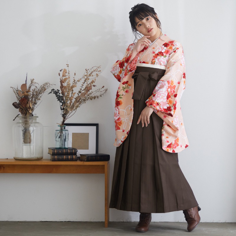 H 【SALE】 クリーム　色紙に桜 A020 レンタル 大学生袴 G558