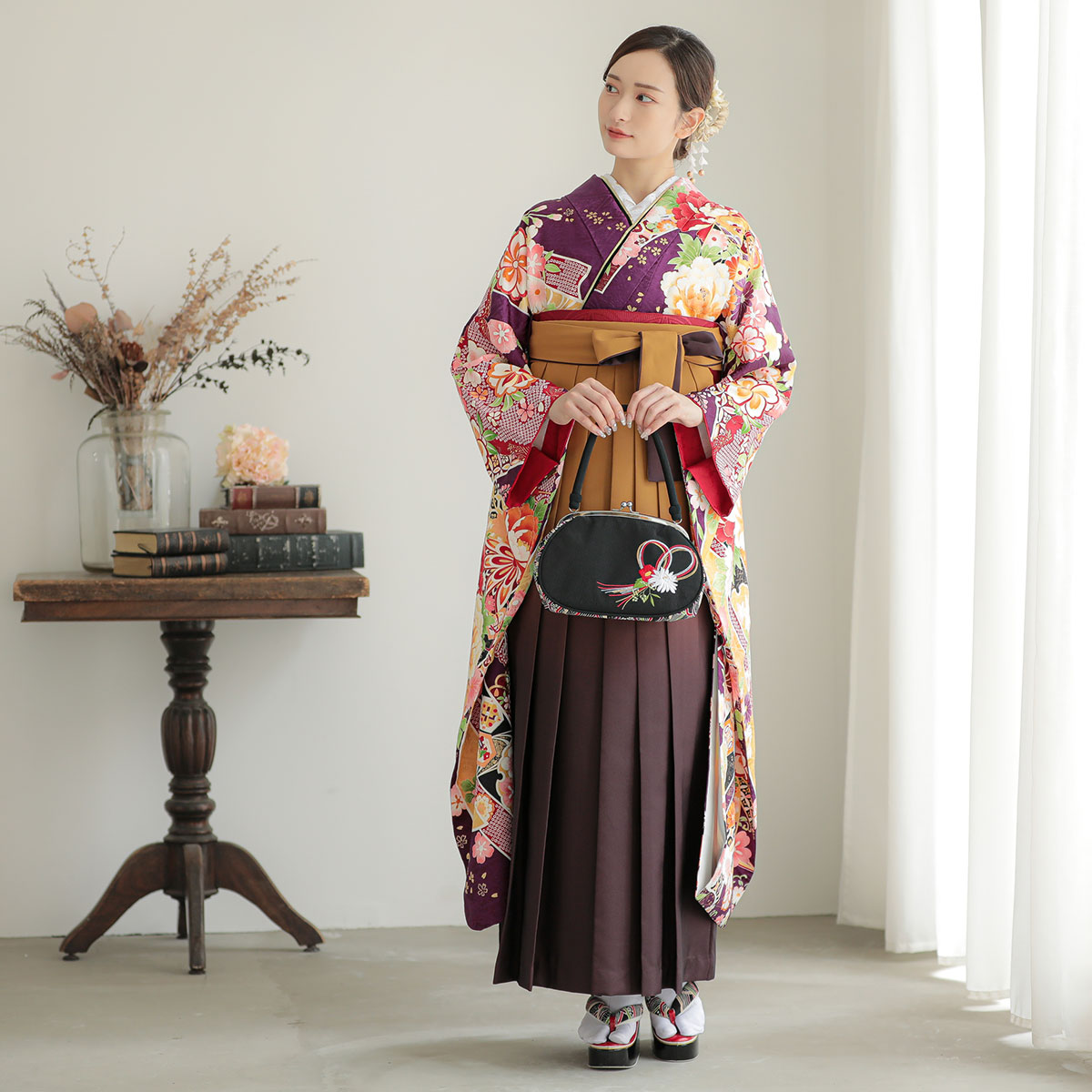  【SALE】 紫　熨斗に貝桶と花 絹 レンタル 振袖袴 R1819