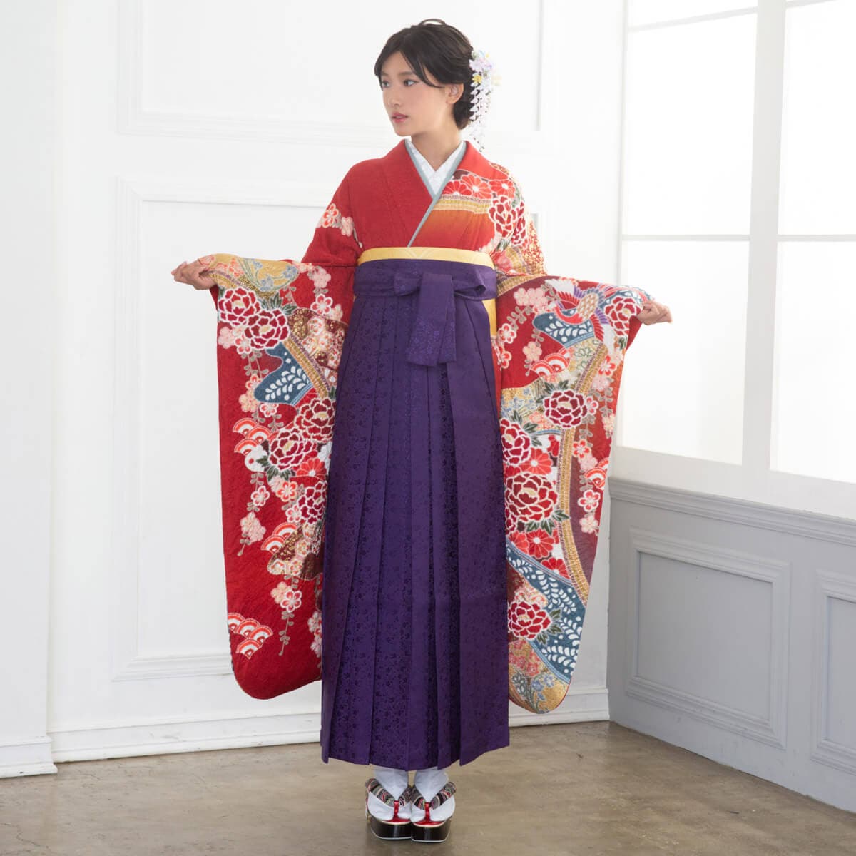  【SALE】 朱 しだれ梅に御所車と牡丹に鳳凰  絹 レンタル 振袖袴 R1814