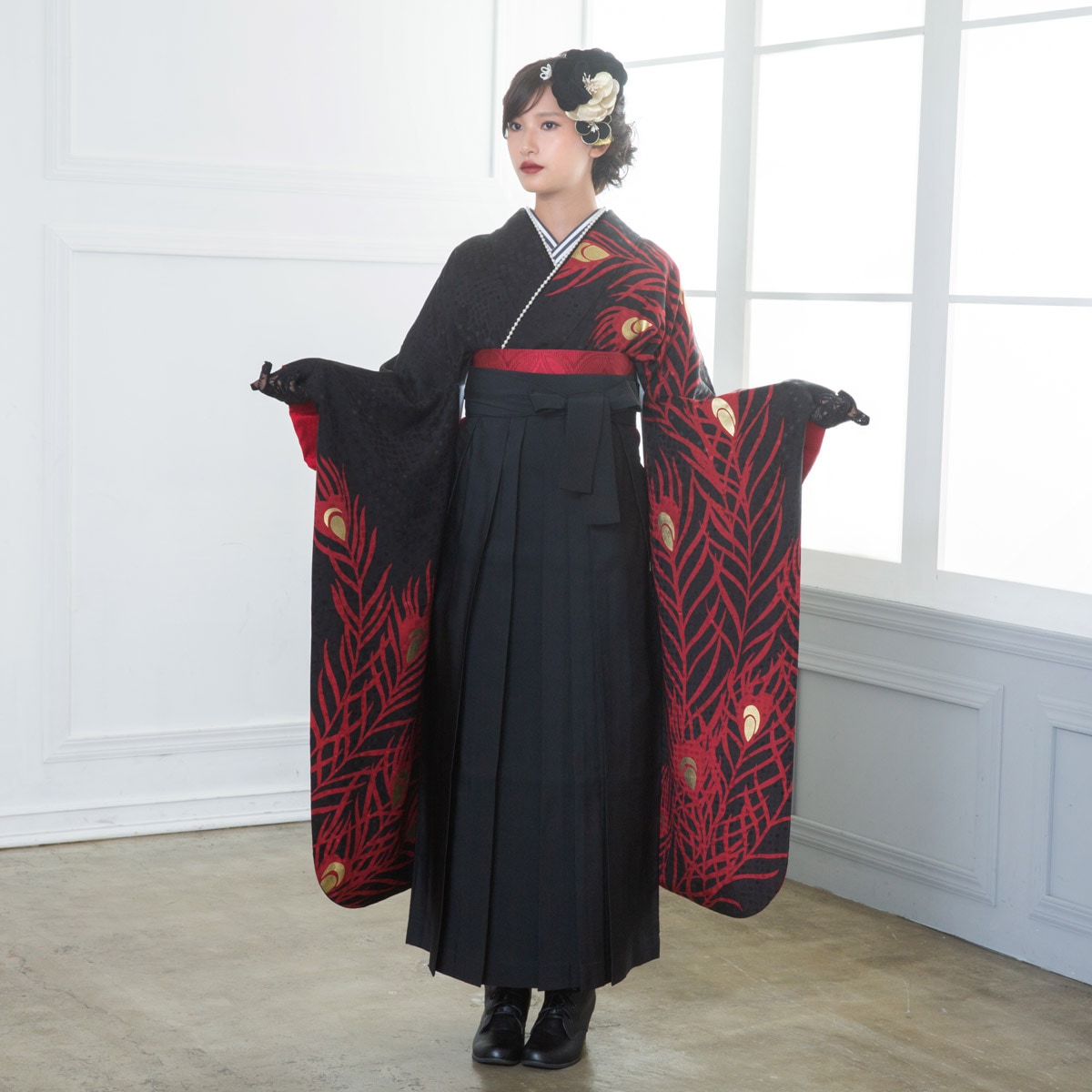 モダンアンテナ 【SALE】 黒 孔雀  絹 レンタル 振袖袴 R1668