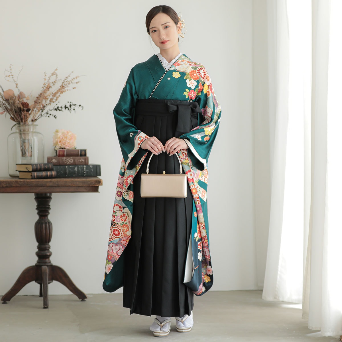  【SALE】 緑　貝桶に花  絹 レンタル 振袖袴 R1538