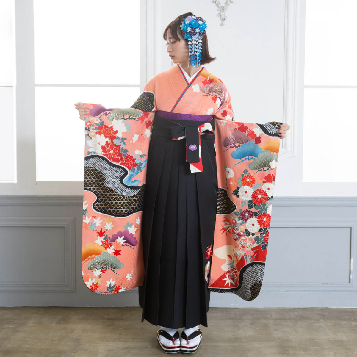  【SALE】 ピンク・黒 四季庭園  絹  宅 レンタル 振袖袴 R832