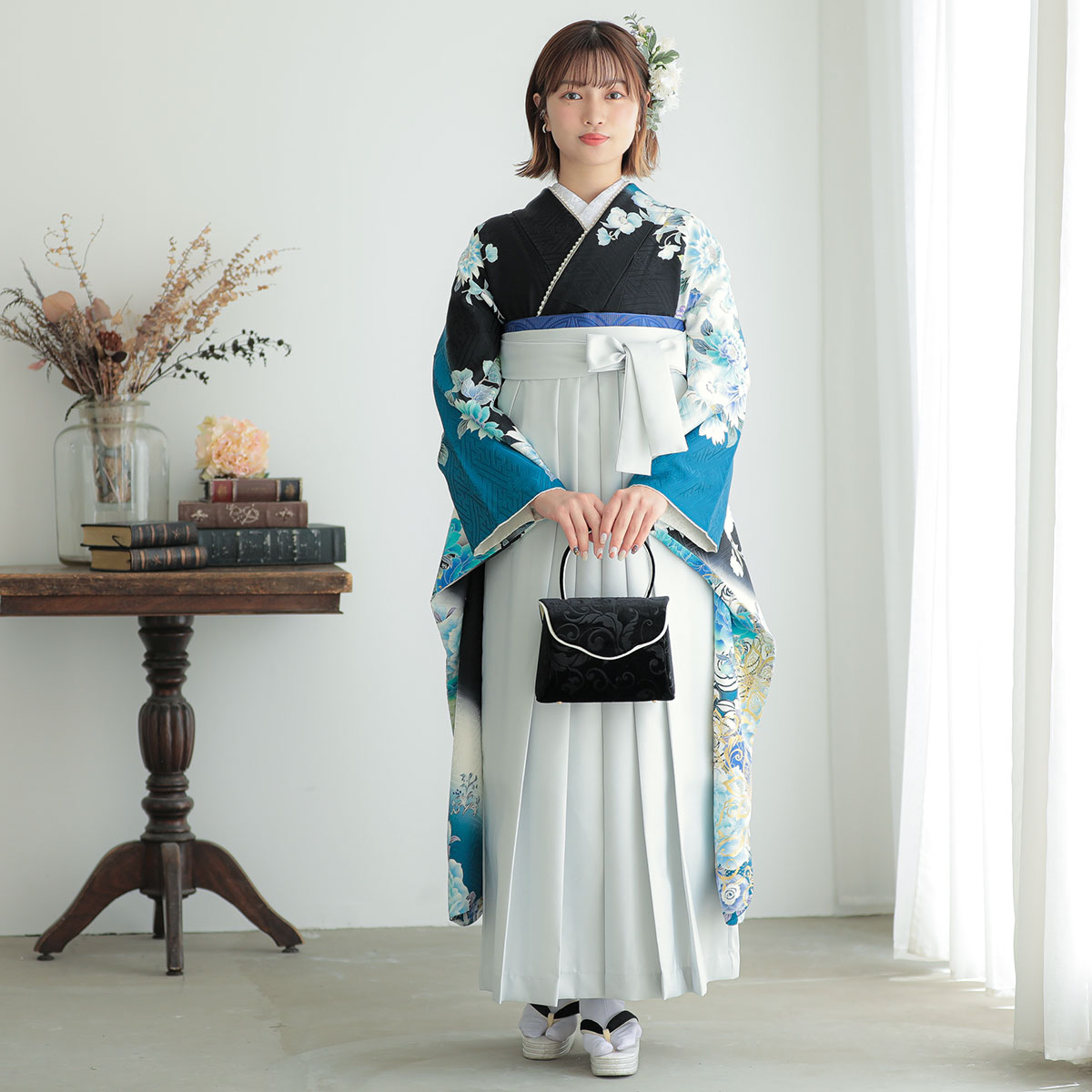  白×黒　青い花  絹 レンタル 振袖袴 R1497