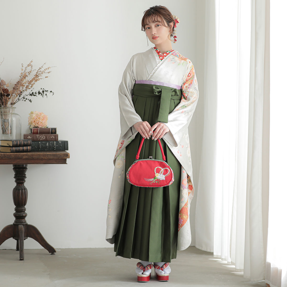  【SALE】 グレー　熨斗に八重桜  絹  宅 レンタル 振袖袴 R1424