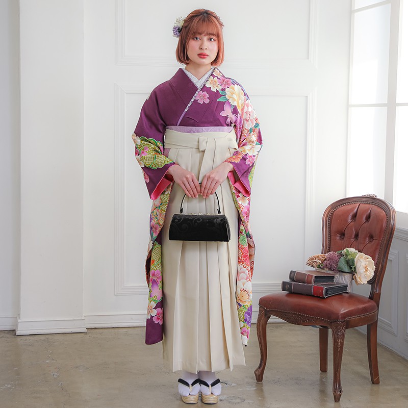 Lako Kula 【SALE】 紫 菊牡丹に蝶 絹 レンタル 振袖袴 R1209