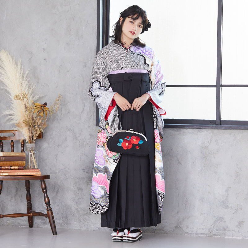  【SALE】 黒 疋田雲取松文様  絹 レンタル 振袖袴 R1090