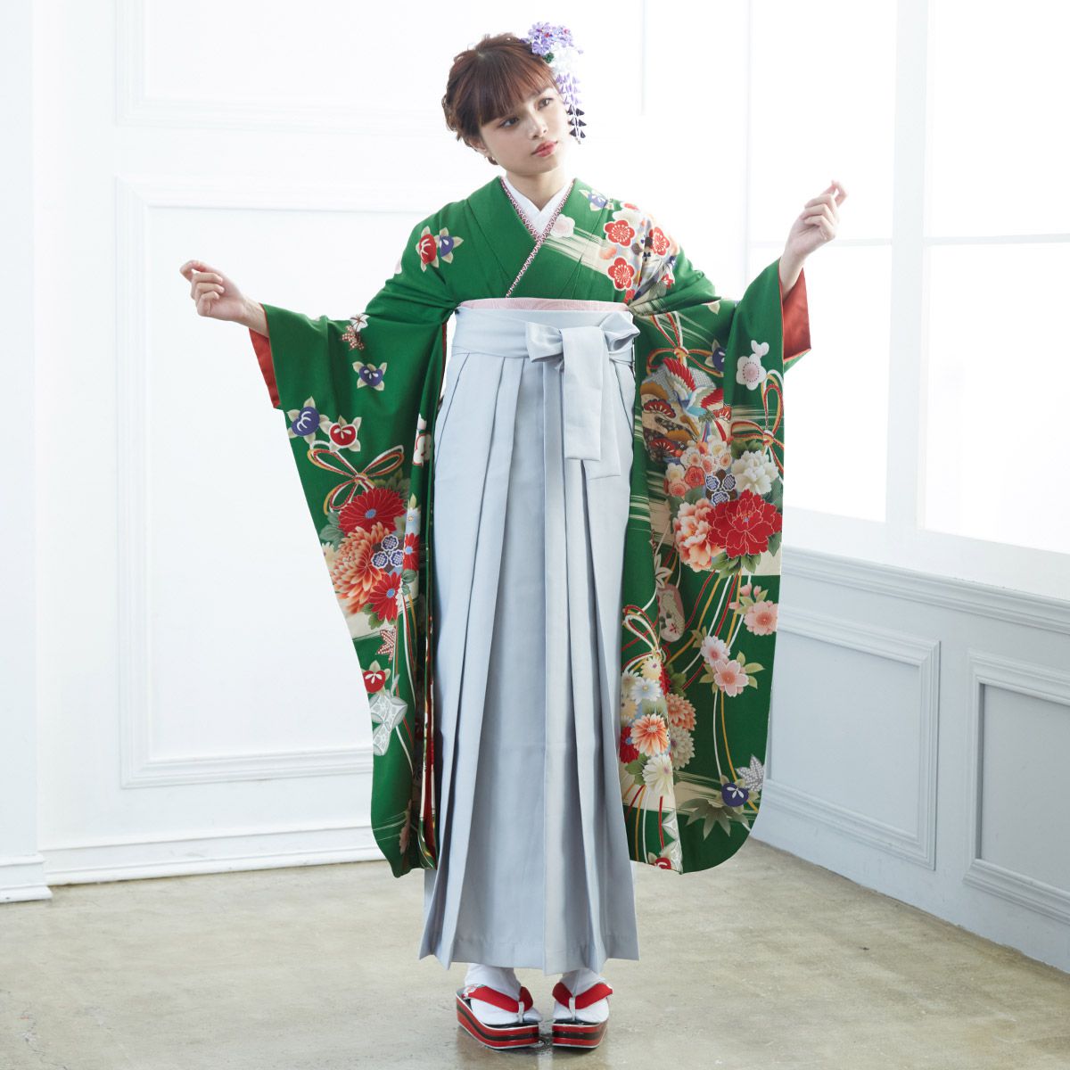 きもの道楽 【SALE】 緑 牡丹と雪輪に鳳凰と花 レンタル 振袖袴 R440