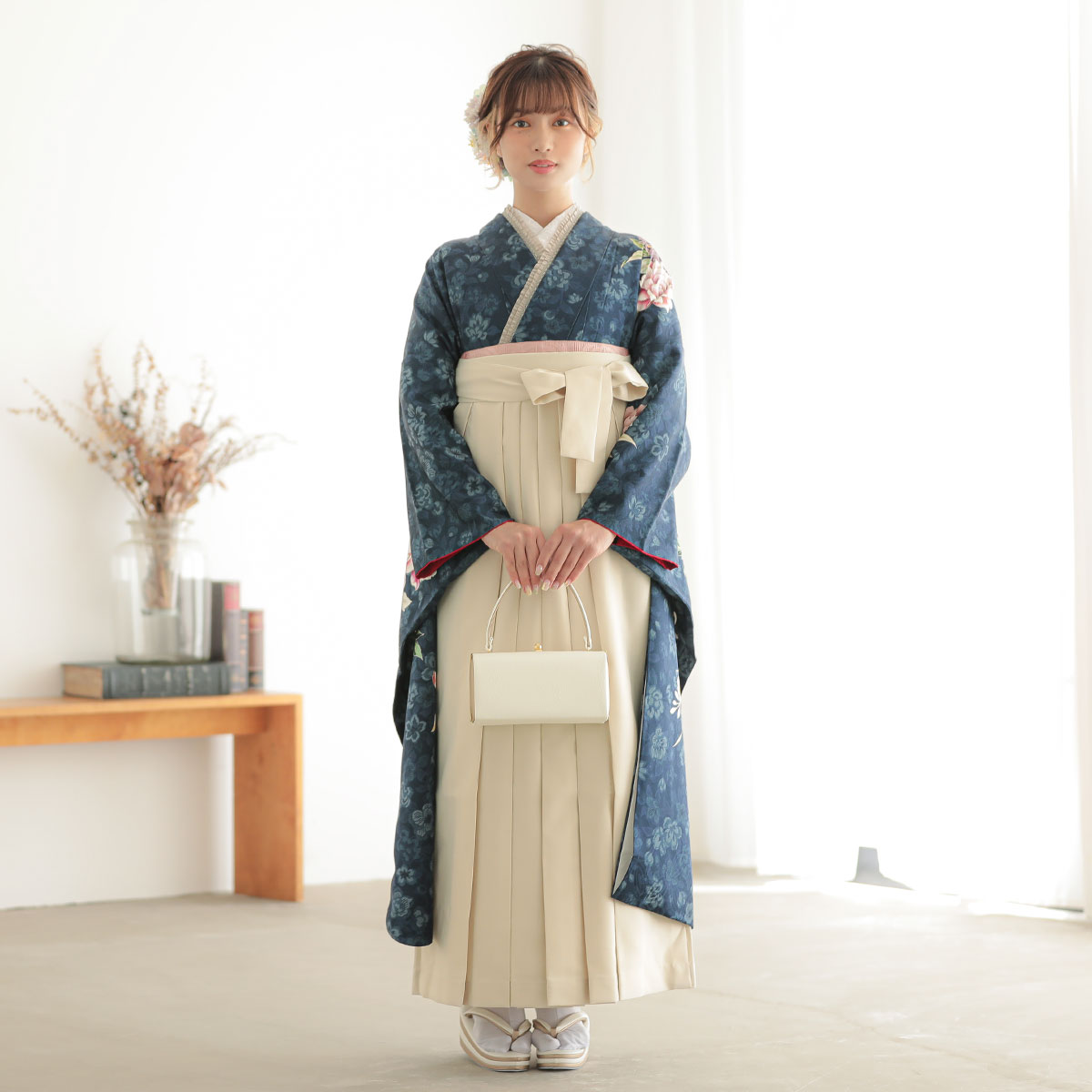 なえなのの振袖 【SALE】 なえなのの振袖 ブルー 菊牡丹 レンタル 振袖袴 R2053