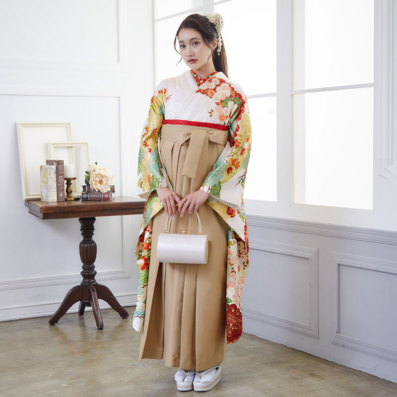 吉澤の友禅 【SALE】 【吉澤の友禅】白 牡丹に花々 レンタル 振袖袴 R1993