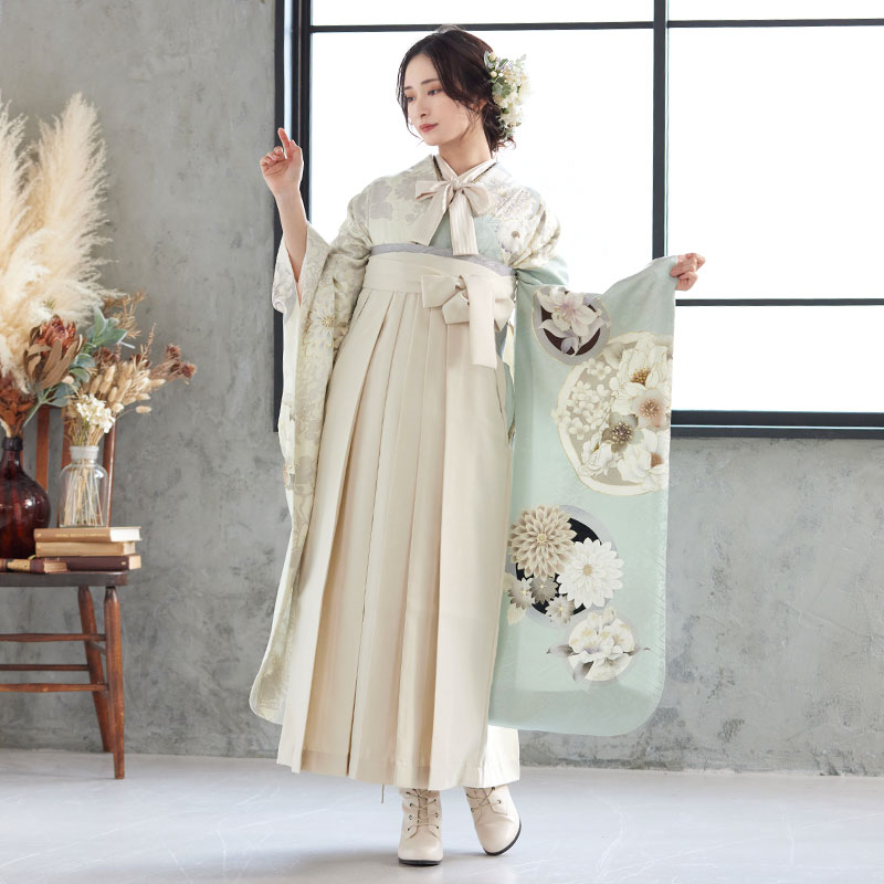 玉城ティナ×紅一点 【SALE】 玉城ティナ×紅一点 アイスグリーン 花の丸文 レンタル 振袖袴 R1948