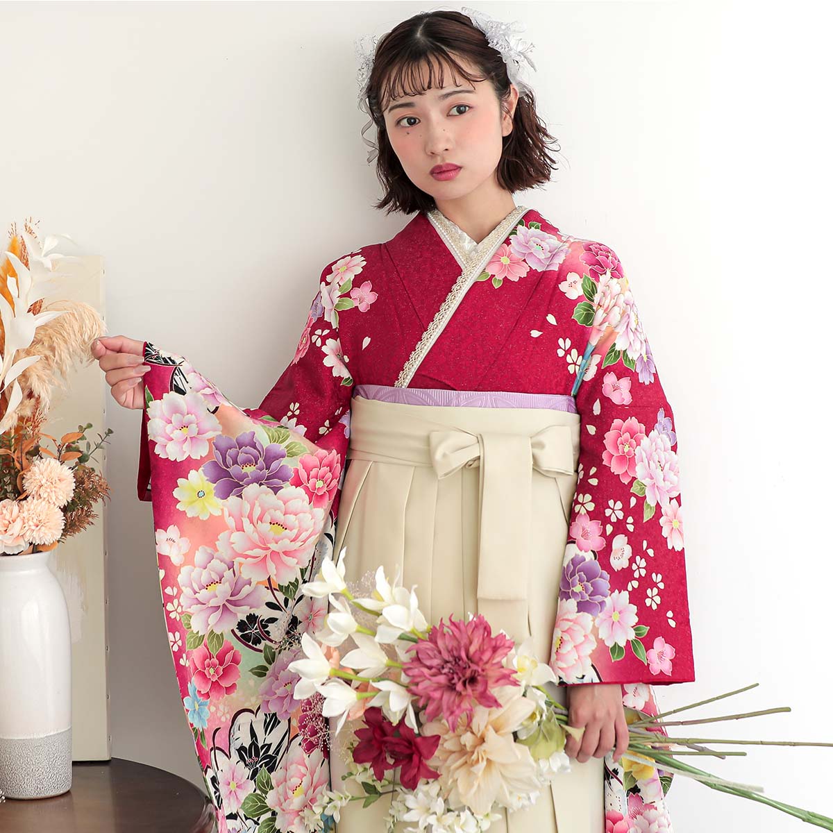 【SALE】 赤　彩色牡丹 絹 レンタル 振袖袴 R1026