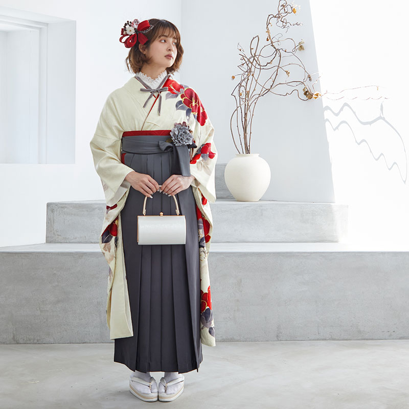 Vサンク クリーム　赤椿に花丸文 レンタル 振袖袴 R1987