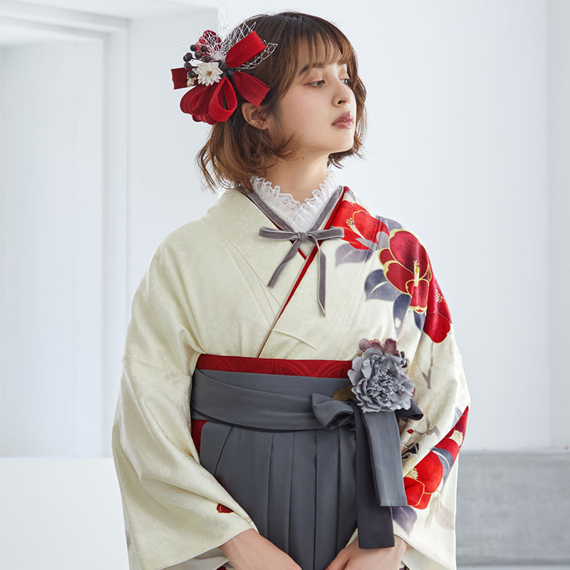 Vサンク クリーム　赤椿に花丸文 レンタル 振袖袴 R1987