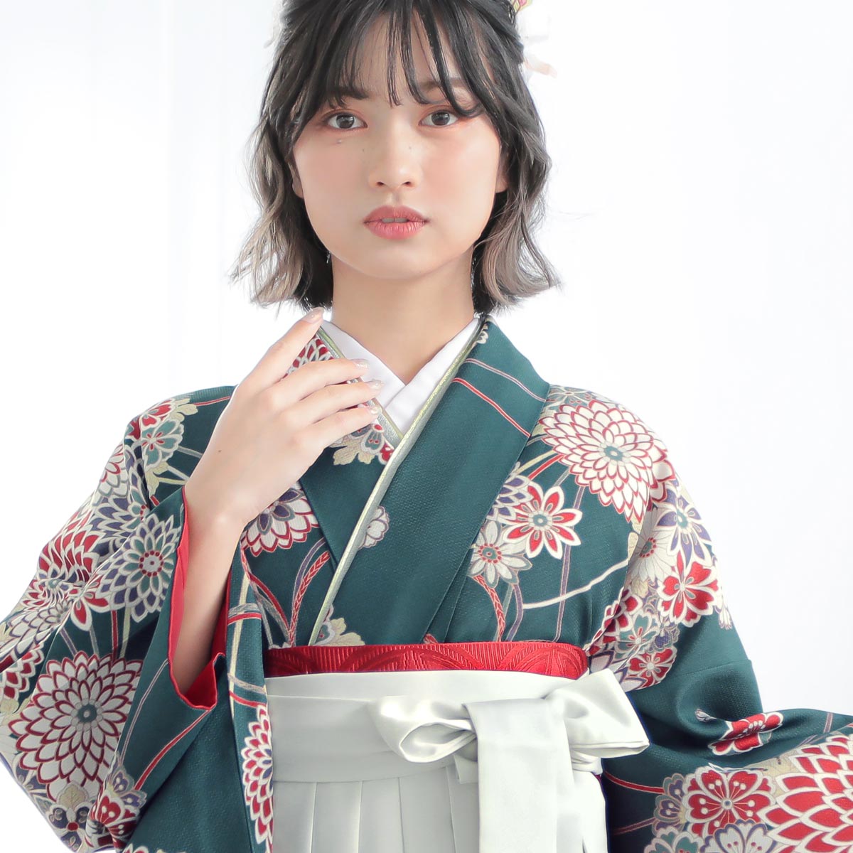 青緑 赤花薬玉 A352 レンタル 大学生袴 G991 | 配送表示用 レンタル商品 | 卒業式袴レンタル HAKAMAnista-ハカマニス ...