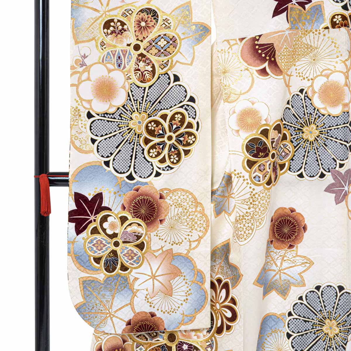  オフホワイト　梅に楓と手毬 レンタル 振袖袴 R2127