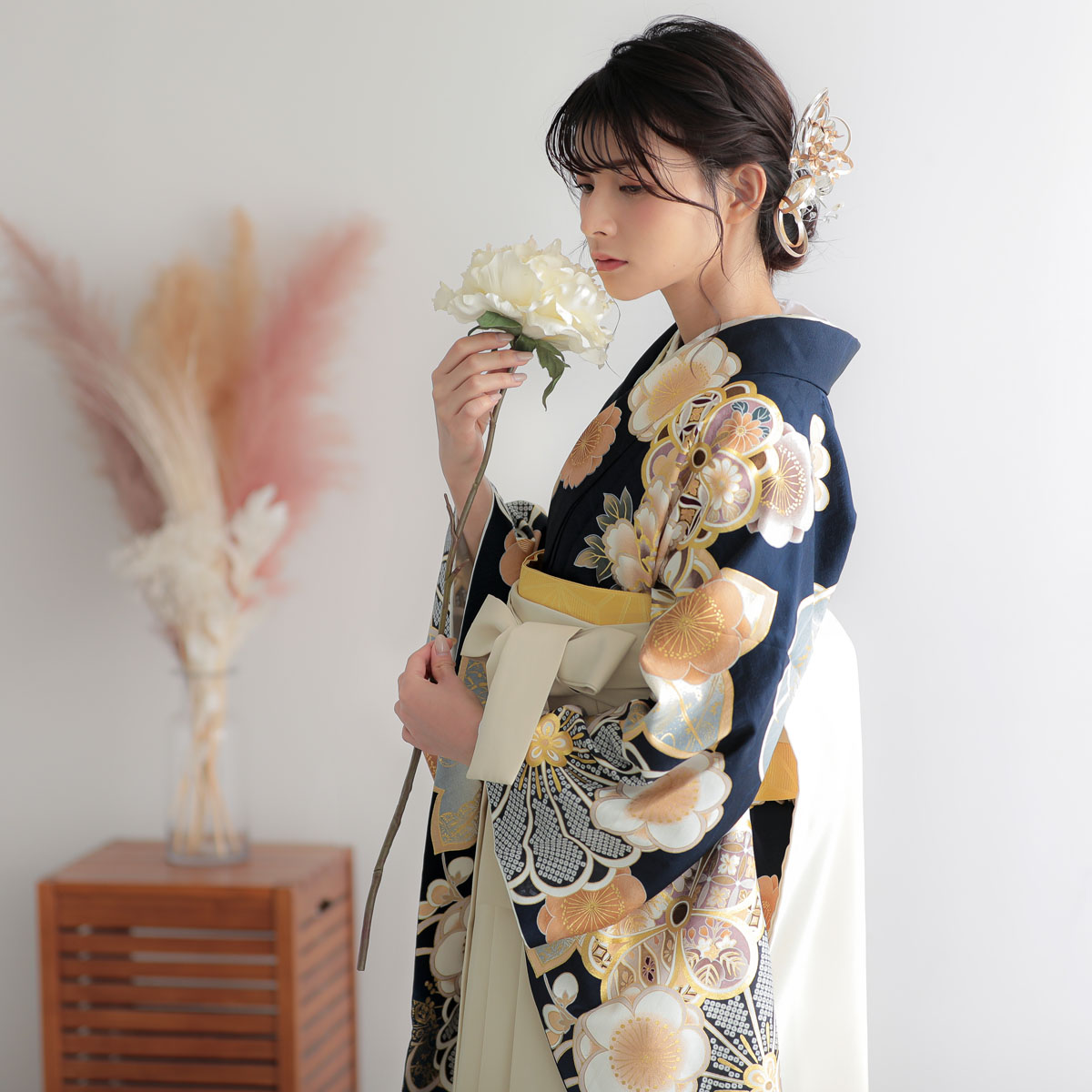  紺　梅と牡丹に鈴と手毬 レンタル 振袖袴 R2126