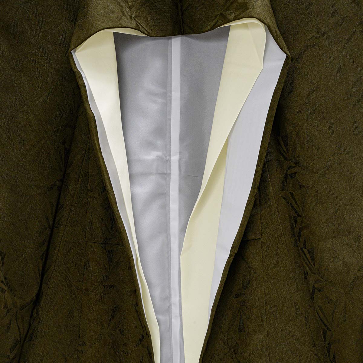 モダンアンテナ モスグリーン　幾何学文様 レンタル 大学生袴 G1049