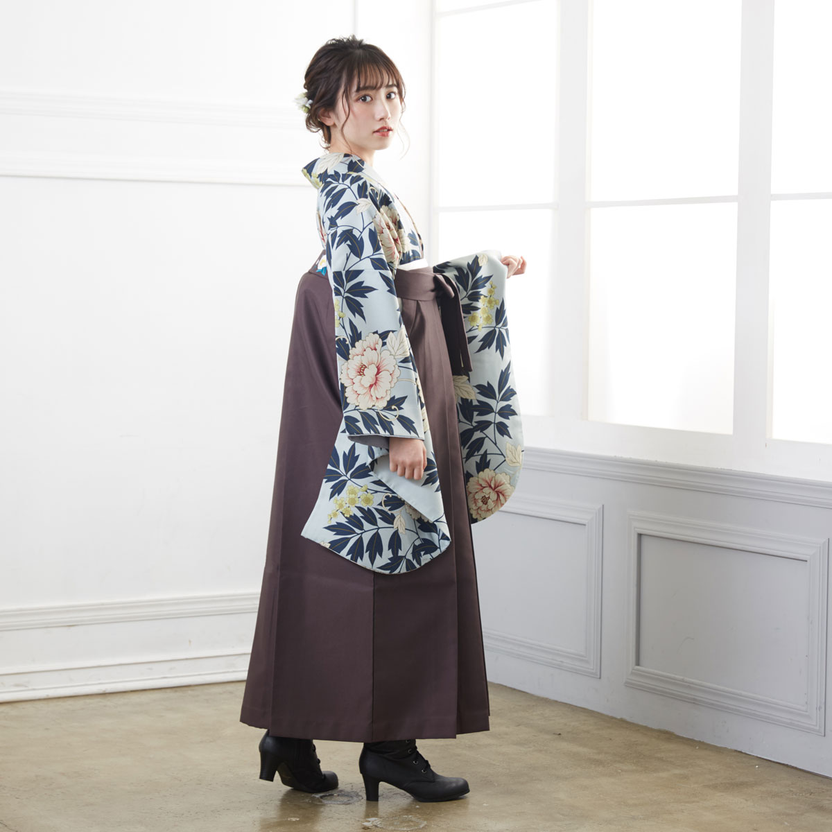  【SALE】 水色　牡丹に蔦 レンタル 大学生袴 G927