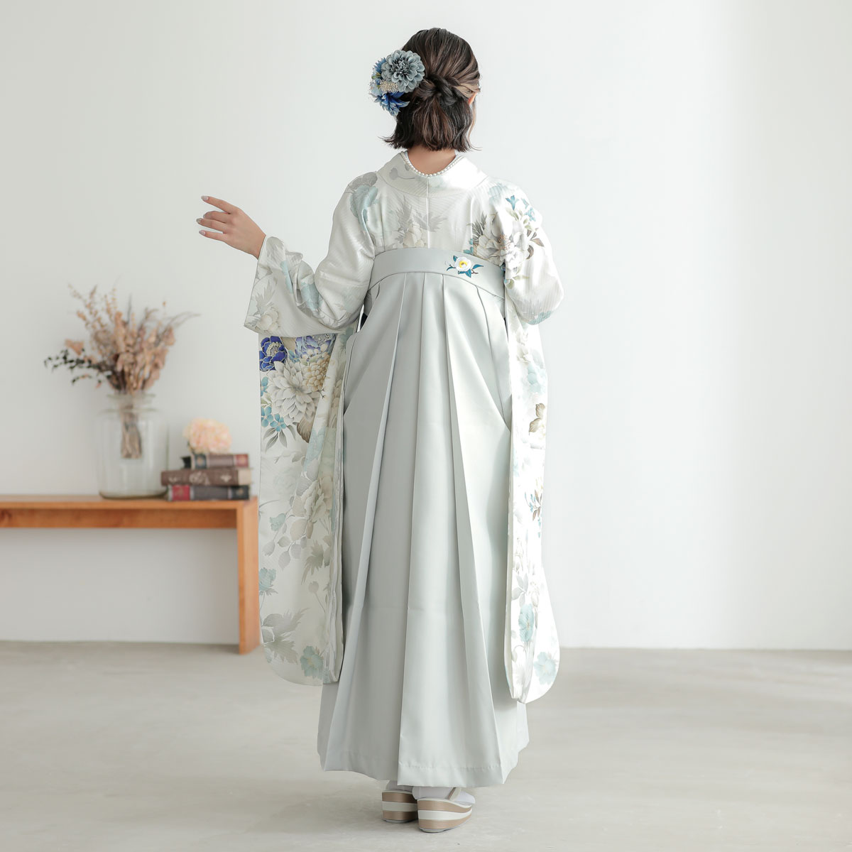  【SALE】 白　牡丹と花々 レンタル 振袖袴 R2080