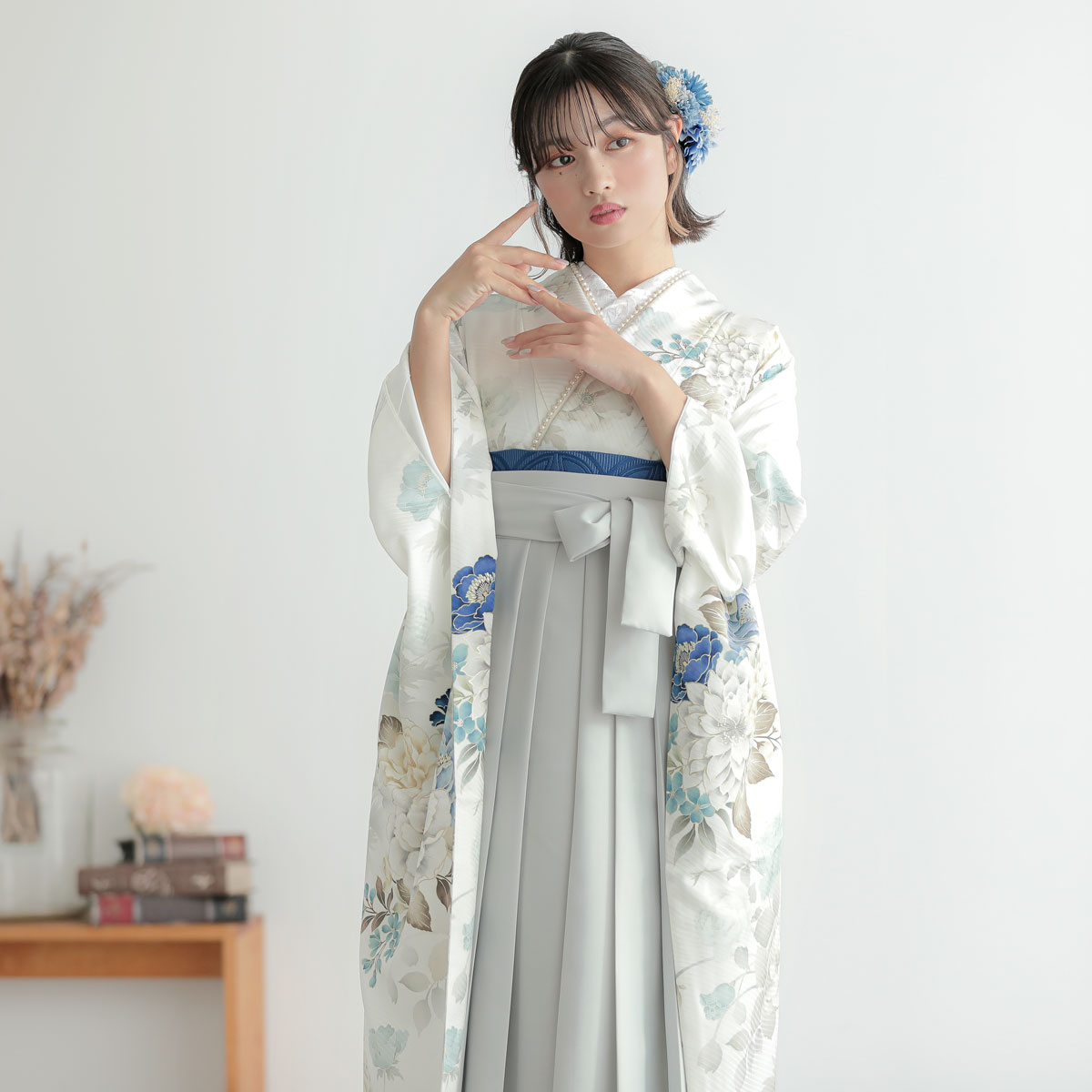  【SALE】 白　牡丹と花々 レンタル 振袖袴 R2080