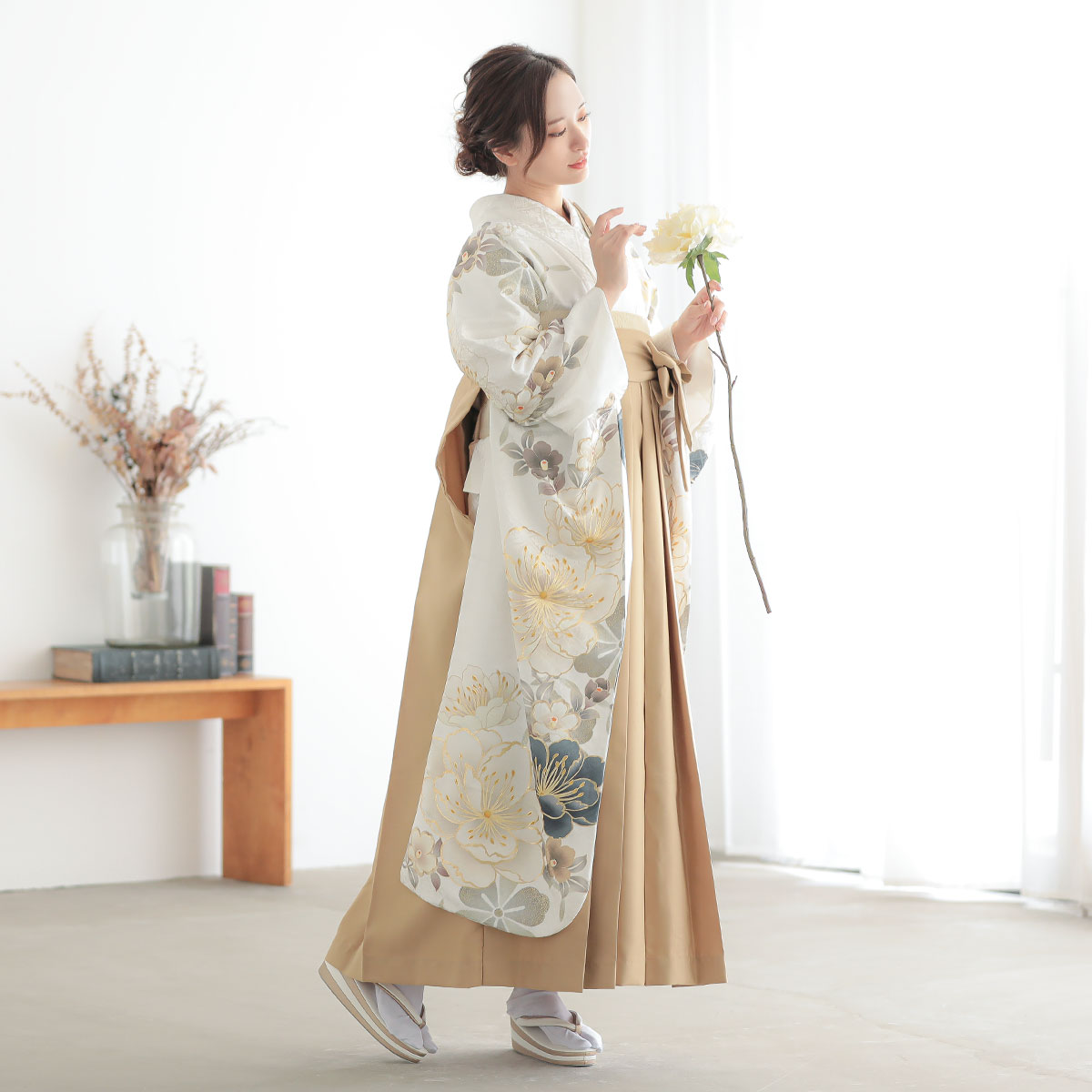  白　大桜に椿 R2099 レンタル 振袖袴 R2075